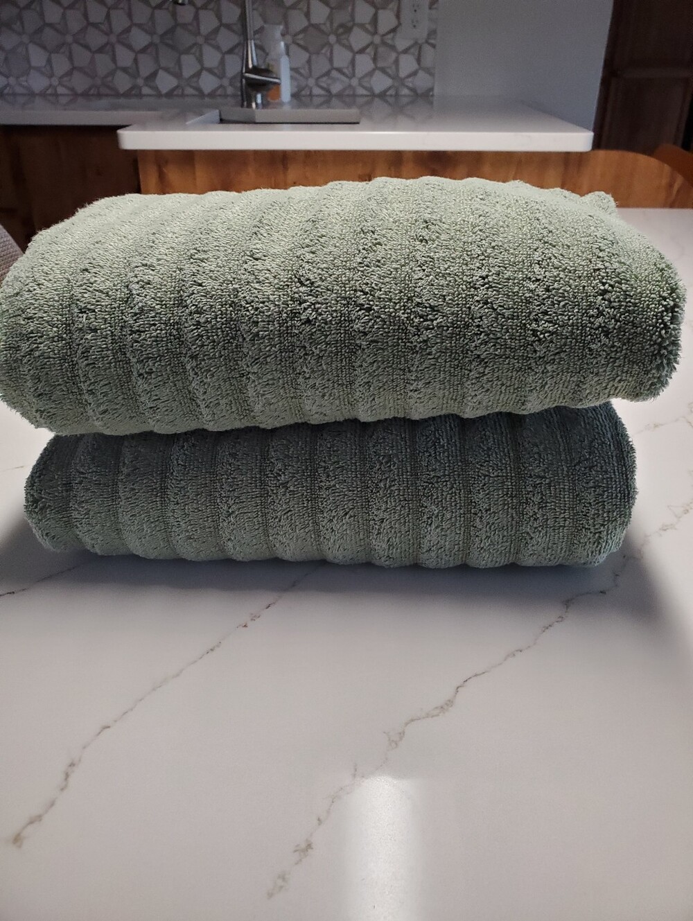 Soft Sage Bath Towels - Plush Absorbent Towels